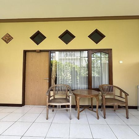 Taxa Raya Guest House Легиан Экстерьер фото